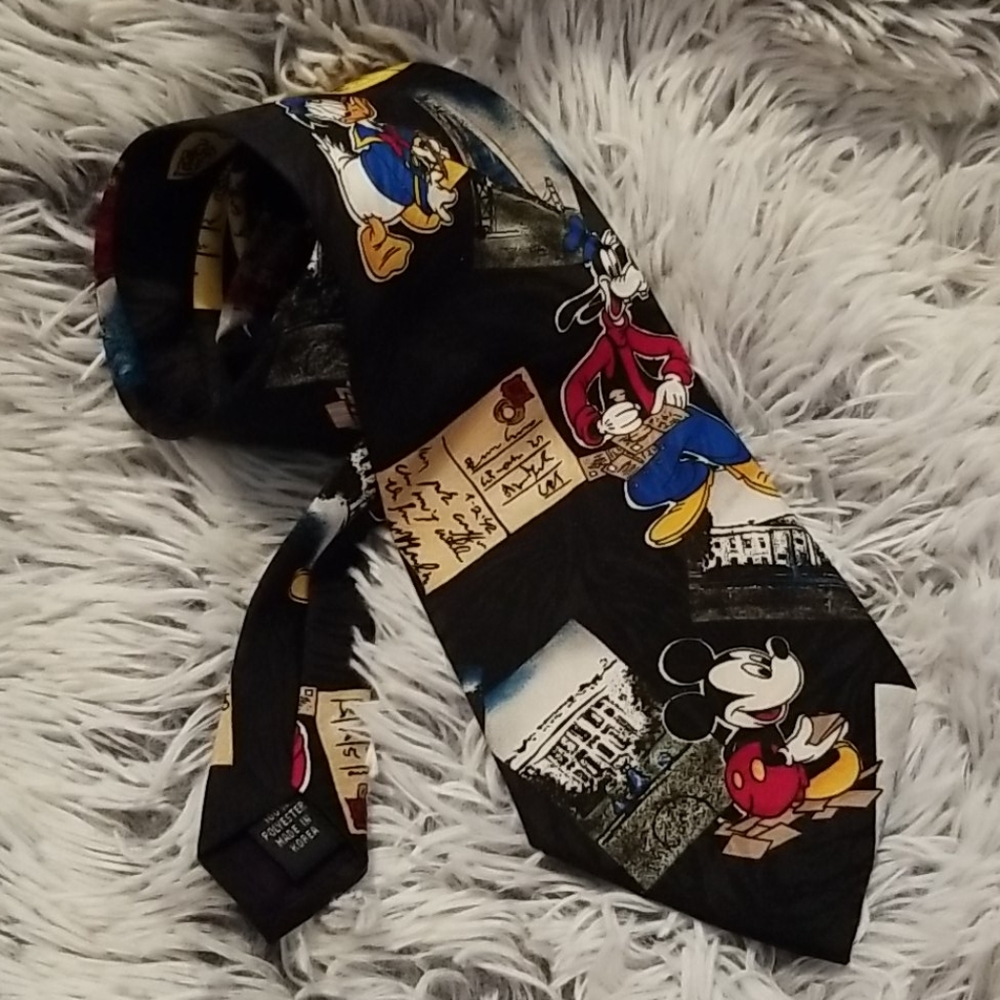 Disney Mickey Mouse Goofy Donald Travel Necktie 4"